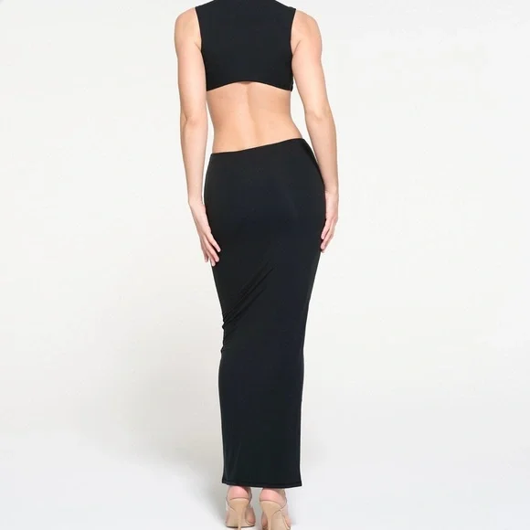 SOLD❗️❗️ NWT: SKIMS - CUT OUT OPEN BACK LONG DRESS: FITS EVERY BODY - Picture 10 of 10